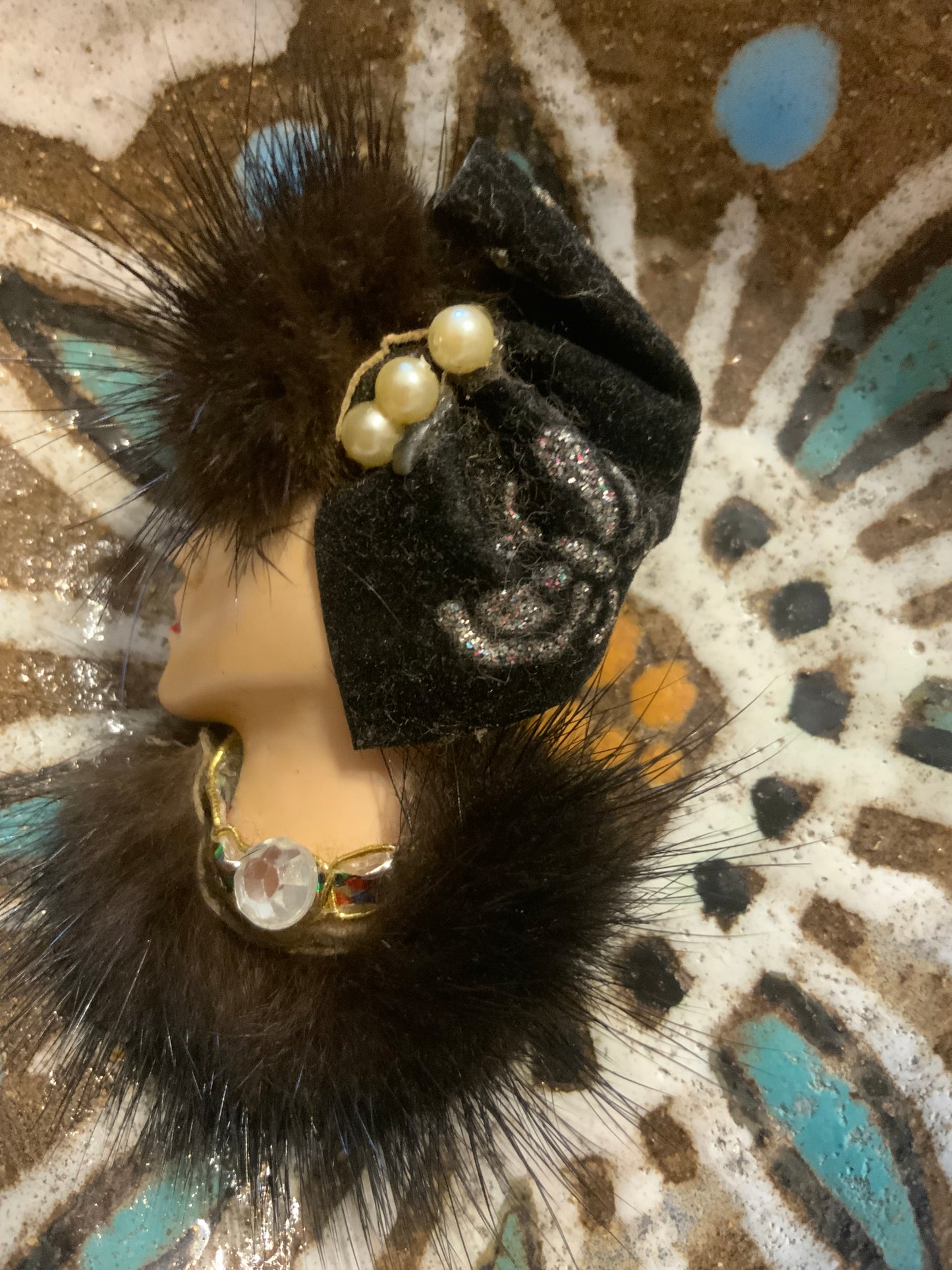 Broche tête de femme Vintage 1980