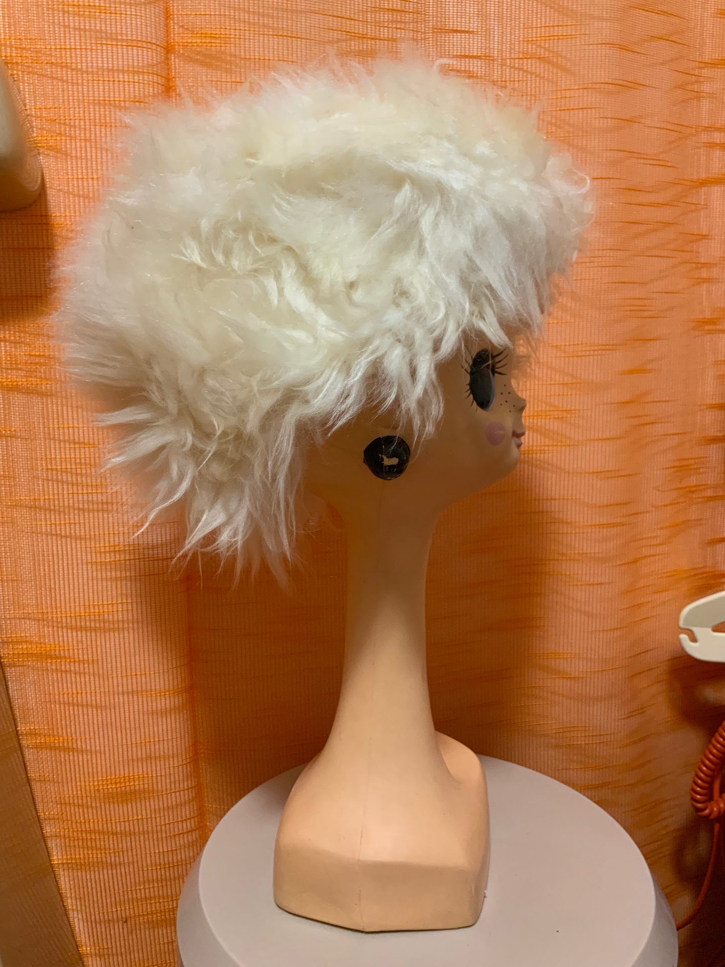 Toque en fourrure Blanche confection Main Vintage 1960/70