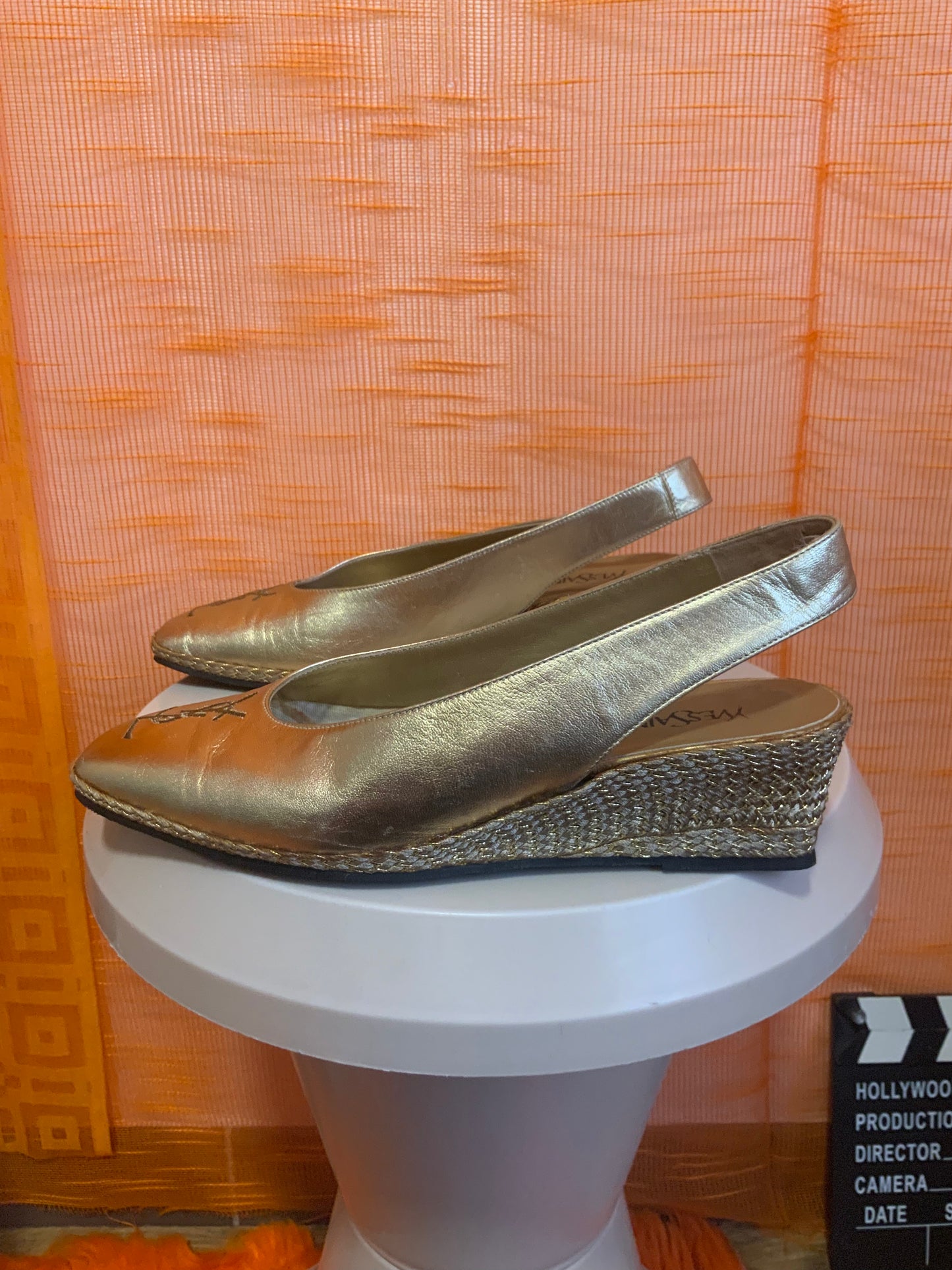 Escarpins compensés dorés Yves Saint Laurent Vintage- T37