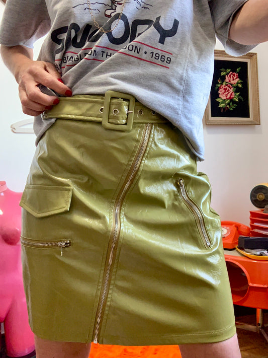 Ravissante Jupe en vinyl vert Stylée Boohoo Façon Vintage