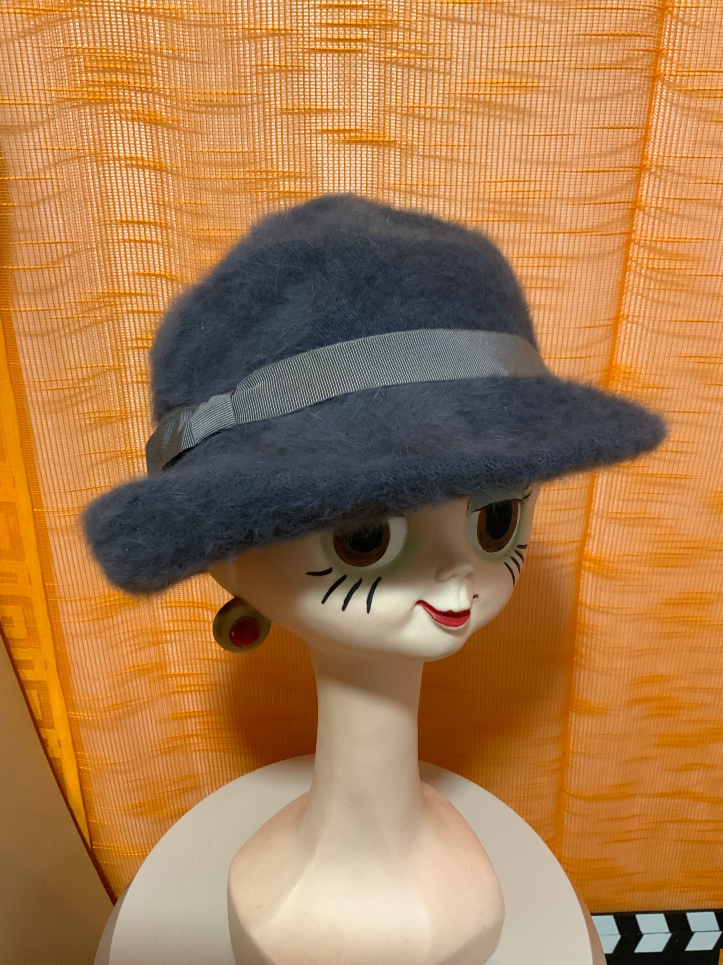 Chapeau Gris laine Angora Vintage France