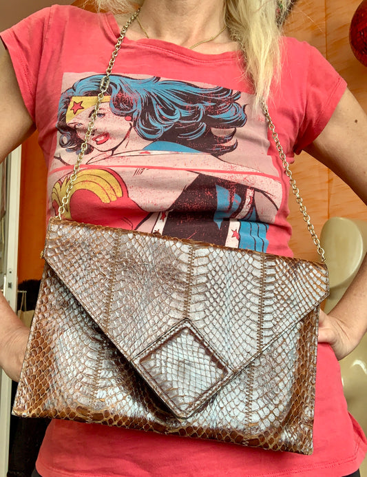 Sac à main cuir croco 1970 Lanière métal Vintage Seventies