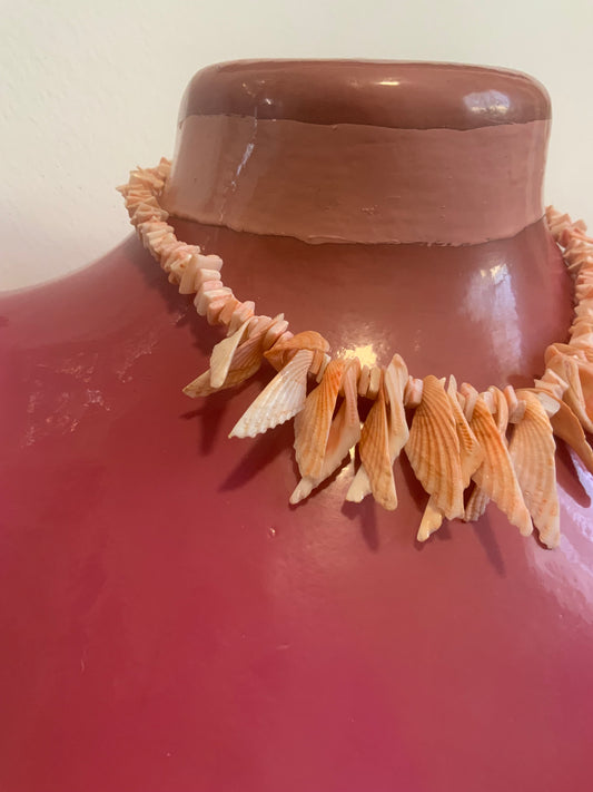 Collier coquillages rosé Vintage Ancien -