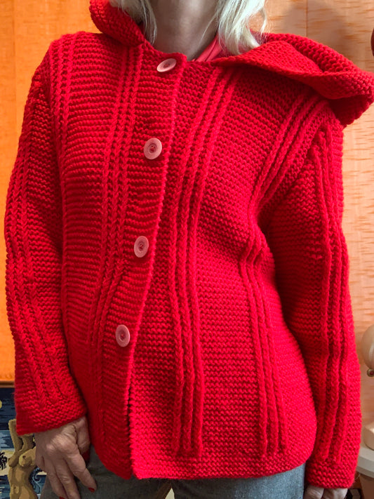 Gilet rouge tricot confection main avec capuche Vintage
