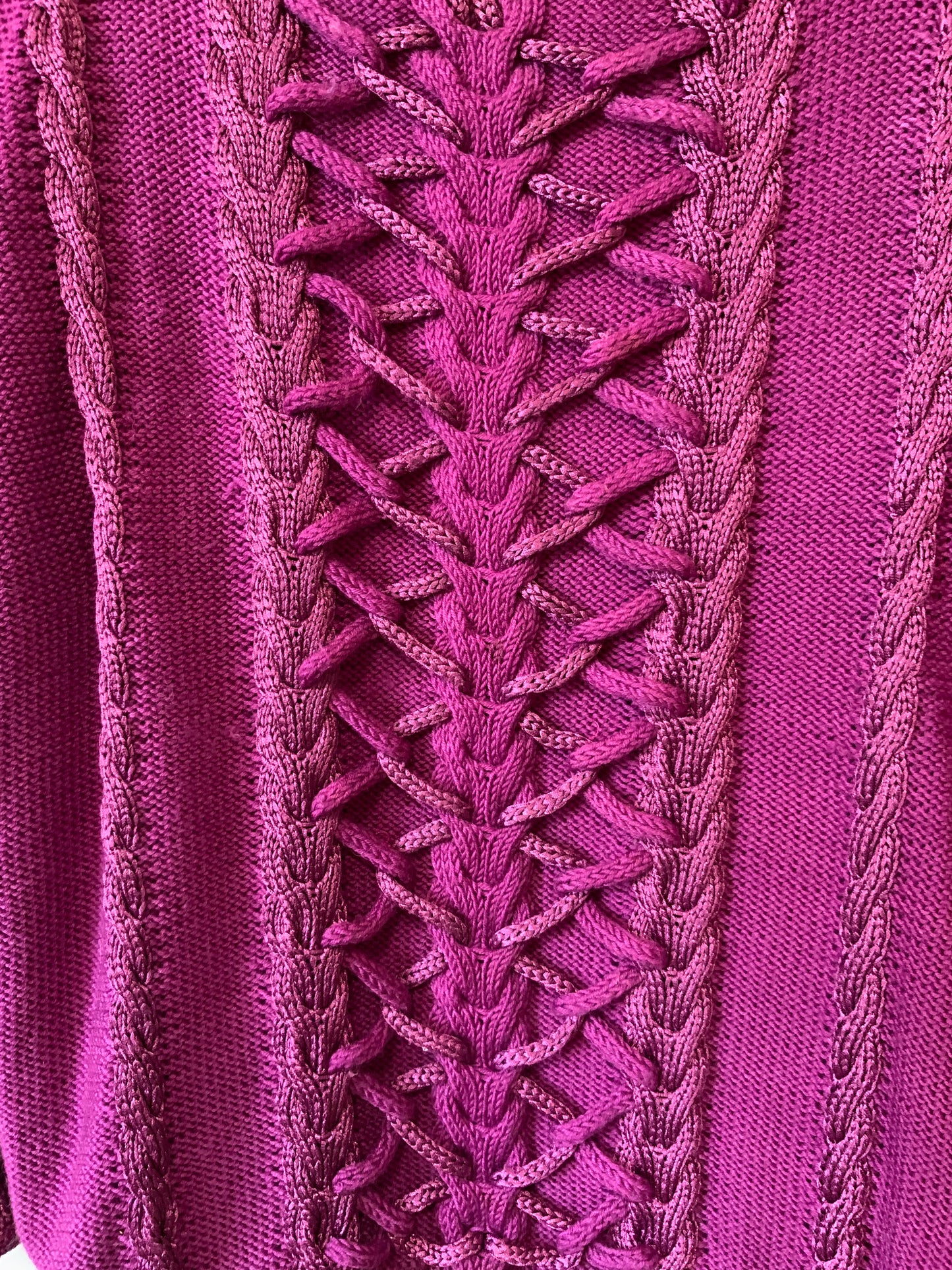 Pull Robe tricoté main Fuchsia Torsades Magnifique et chic Vintage