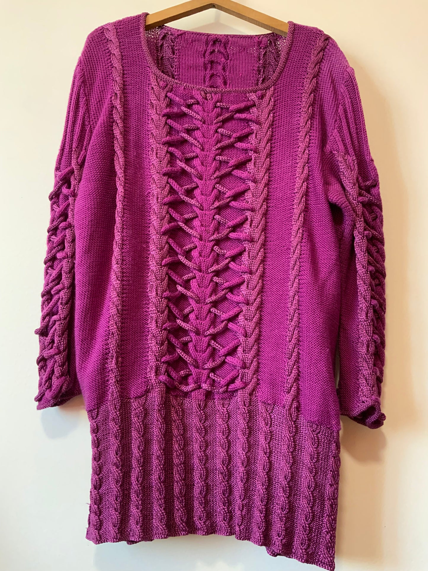 Pull Robe tricoté main Fuchsia Torsades Magnifique et chic Vintage