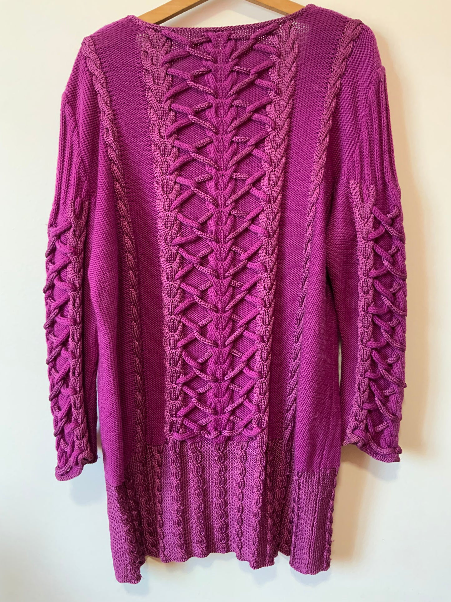 Pull Robe tricoté main Fuchsia Torsades Magnifique et chic Vintage