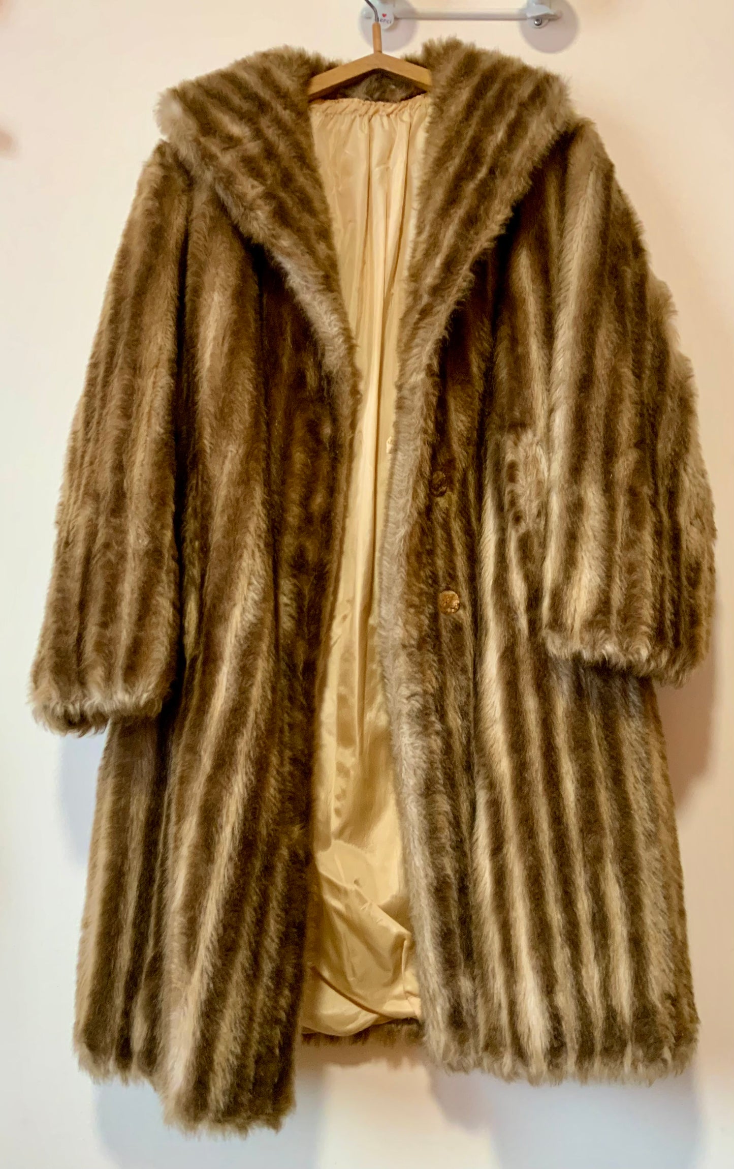 Grand manteau Chic Fausse fourrure Vintage Fait Main création 1960/70