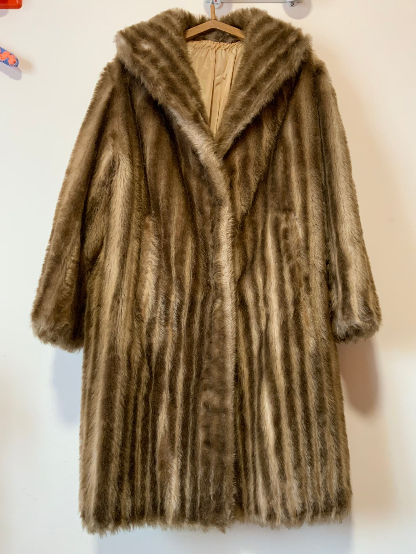 Grand manteau Chic Fausse fourrure Vintage Fait Main création 1960/70