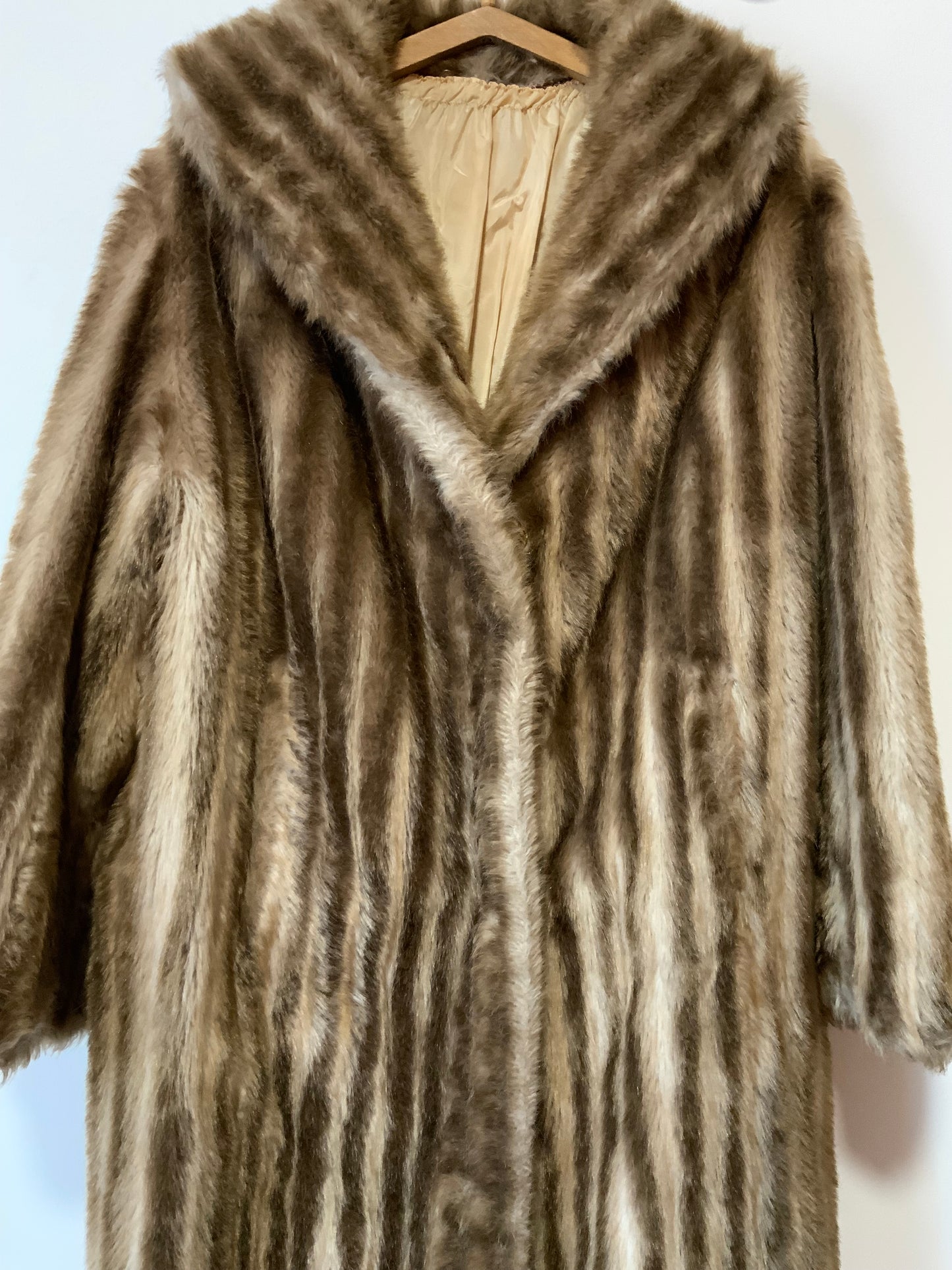 Grand manteau Chic Fausse fourrure Vintage Fait Main création 1960/70