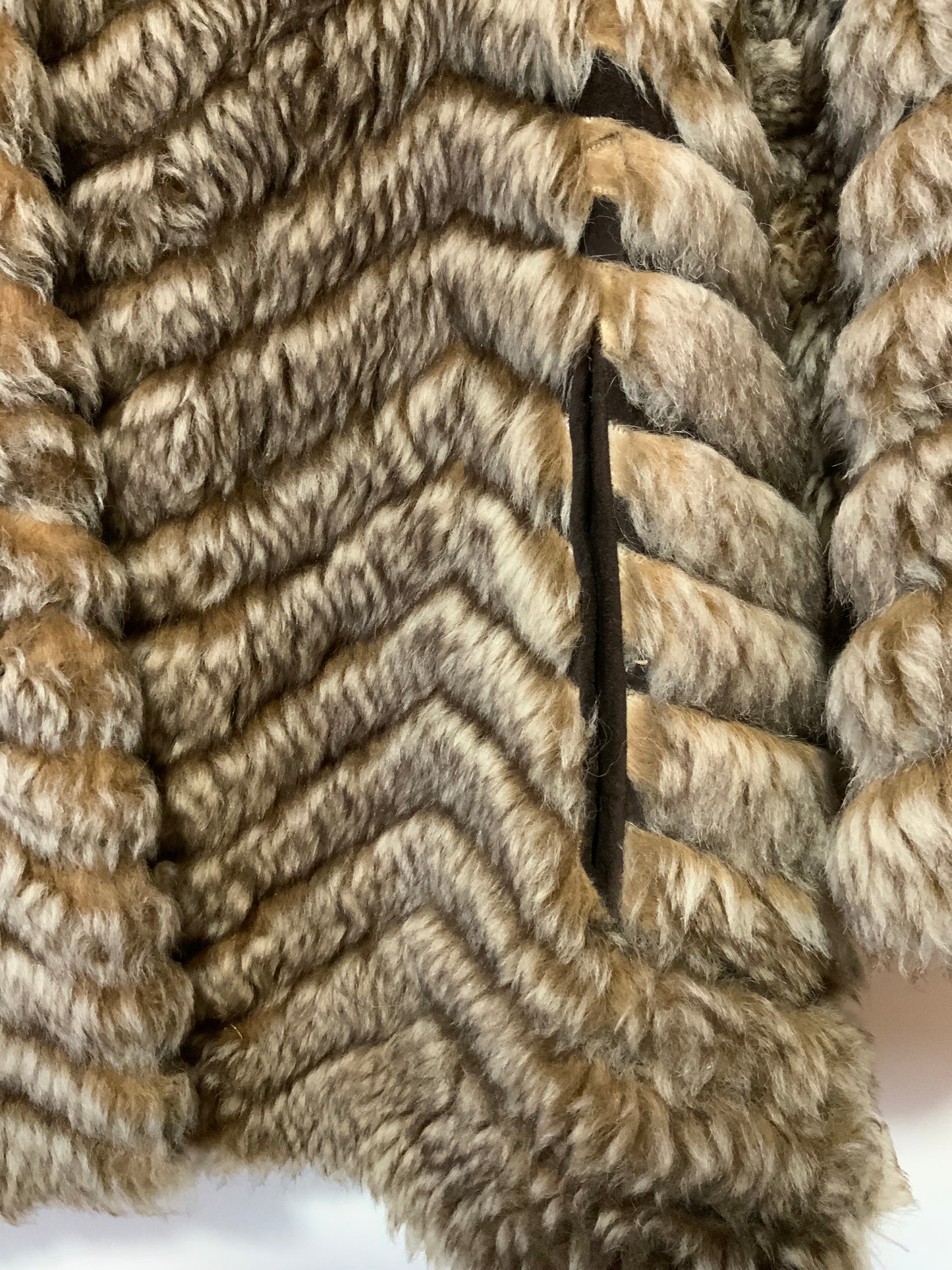 Manteau Fourrure synthétique Création faite à la main Vintage 1970