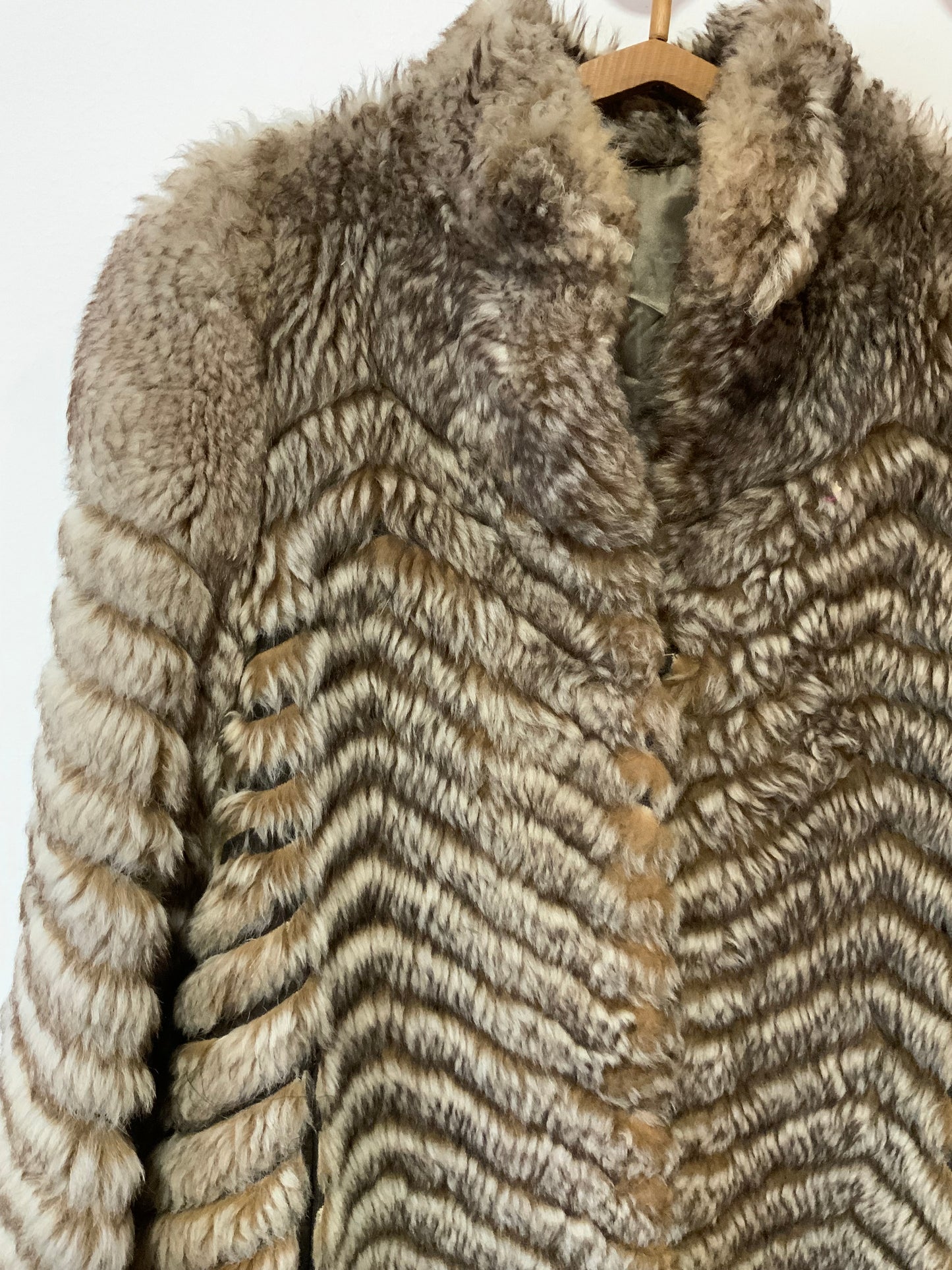Manteau Fourrure synthétique Création faite à la main Vintage 1970