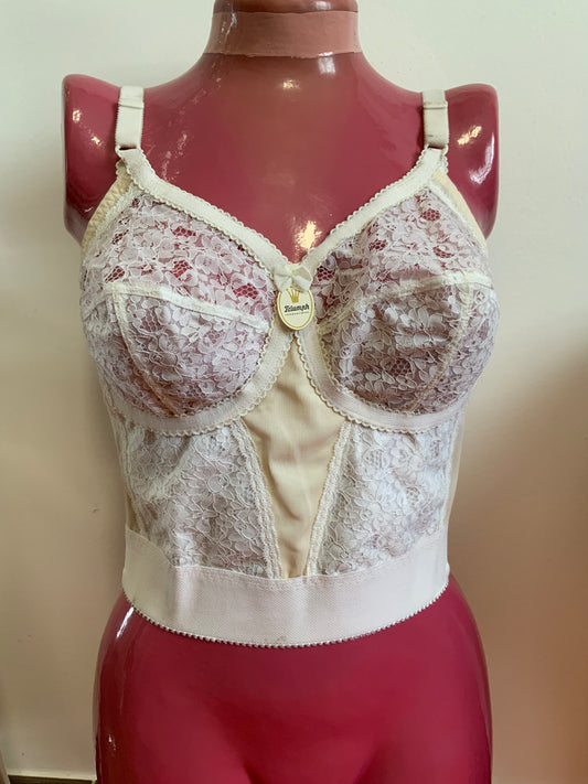 Bustier dentelle de fleurs blanches Triumph Neuf Deadstock modèle poésie