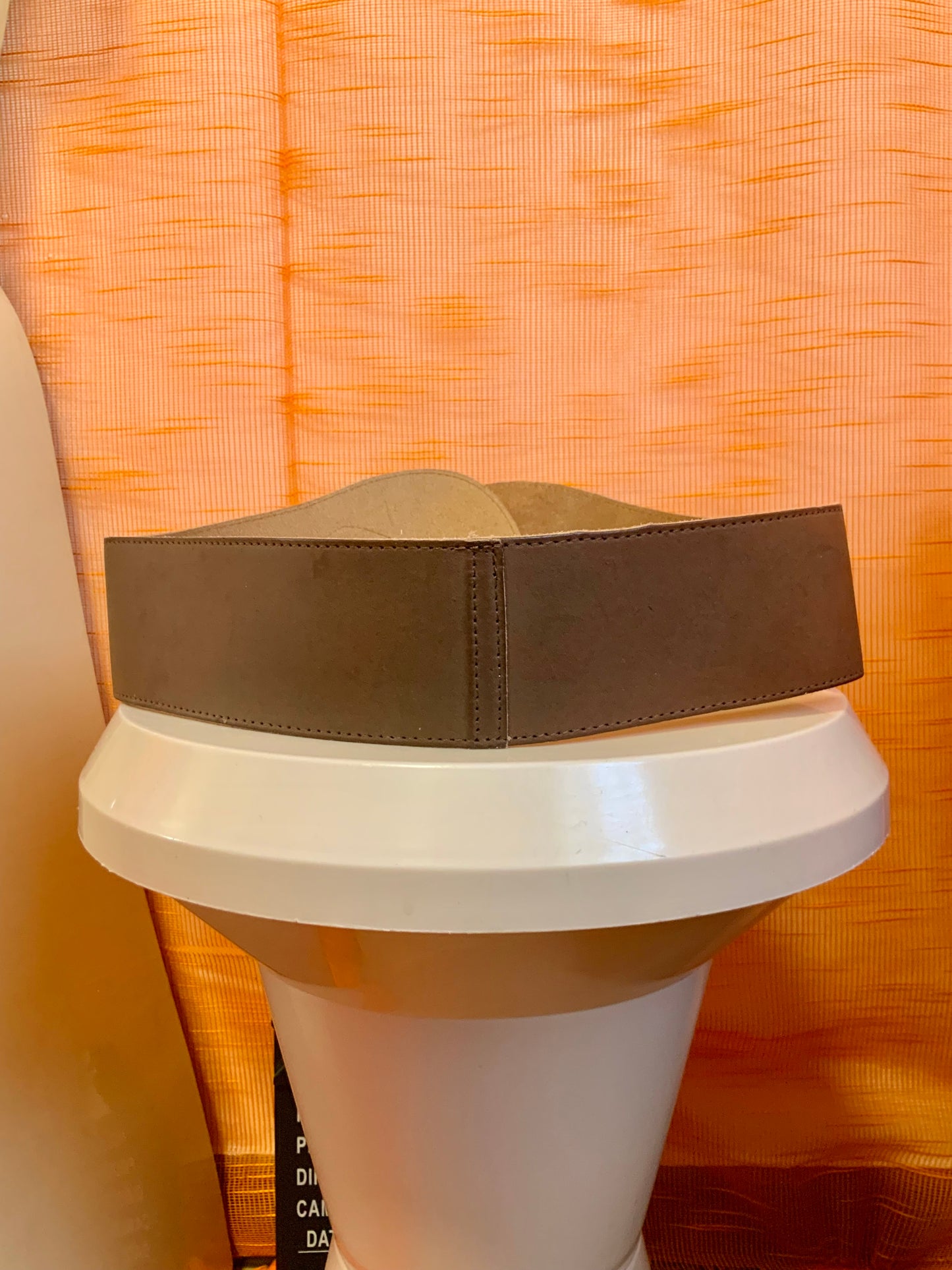 Grosse ceinture Cuir marron et métal doré Vintage France