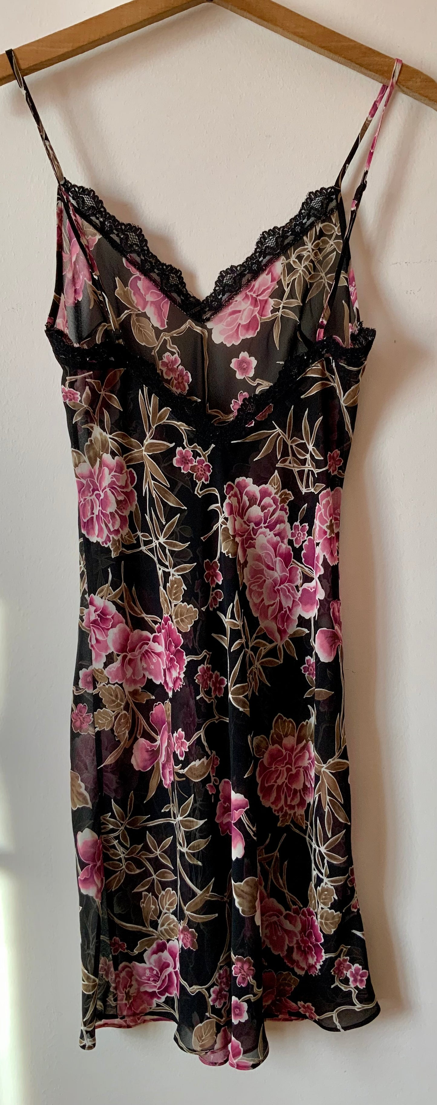 Robe nuisette légère voile épais à fleurs Sexy