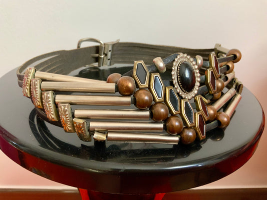 Ceinture Cuir et perles pierres métal Vintage 1980