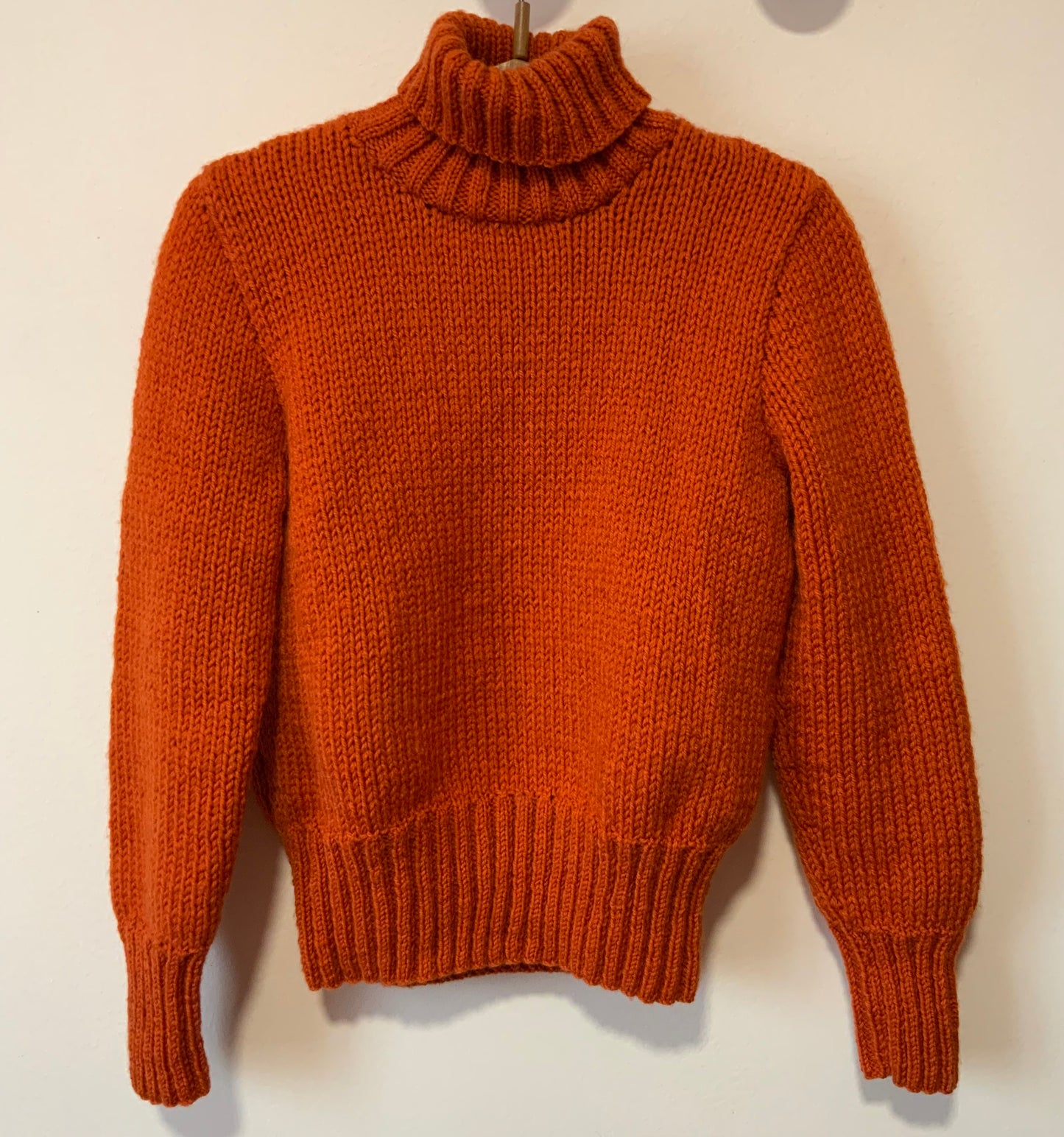 Gros Pull tricoté laine col roulé Orange Vintage