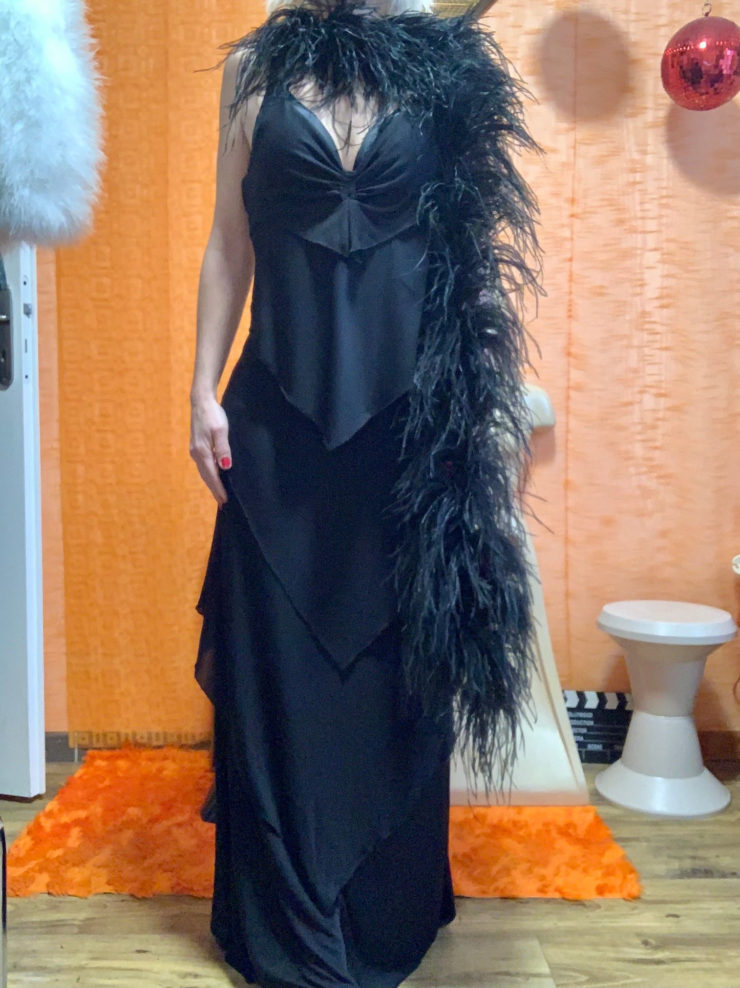 Authentique grande robe de soirée, fêtes 1970 avec son Boa Création