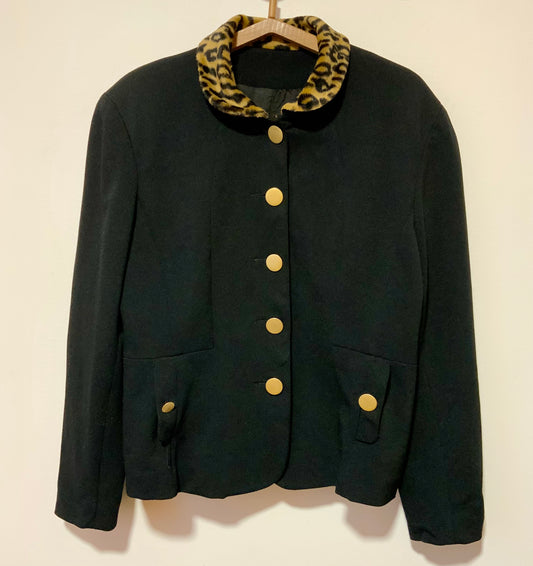 Veste Blazer noir Boutons  plats métal et Col léopard fourrure synthétique