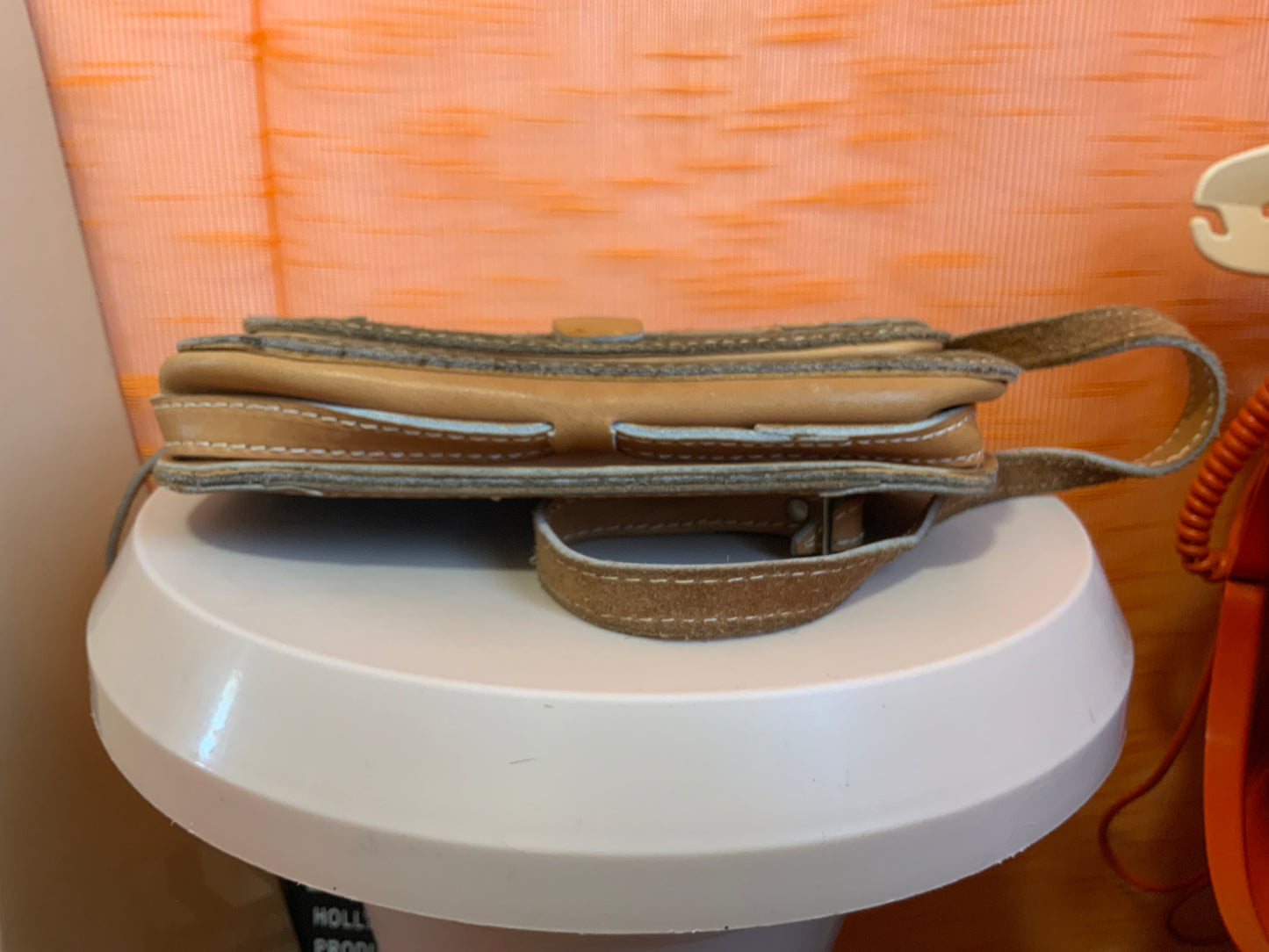 Sac à main Bandoulière Le Tann’s Daim Kaki Iconique 1980