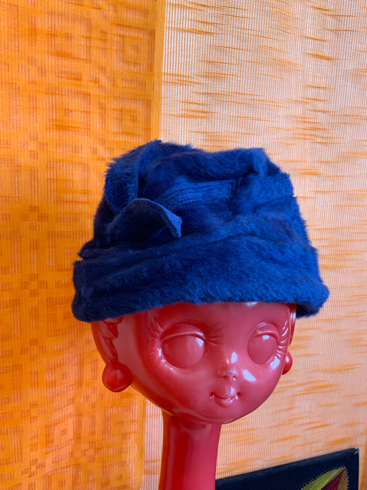 Chapeau élégant Ancien 1960 Vintage Fourrure synthétique bleue France Limoges