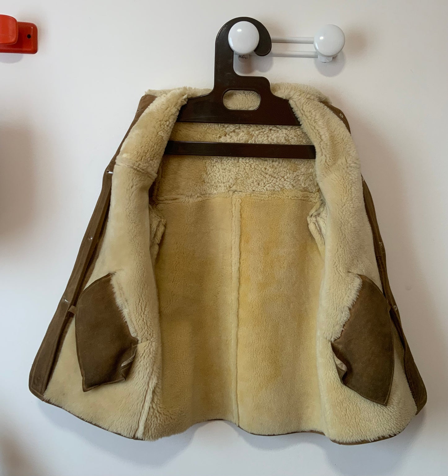 Superbe peau lainée peau retournée cuir daim beige Vintage