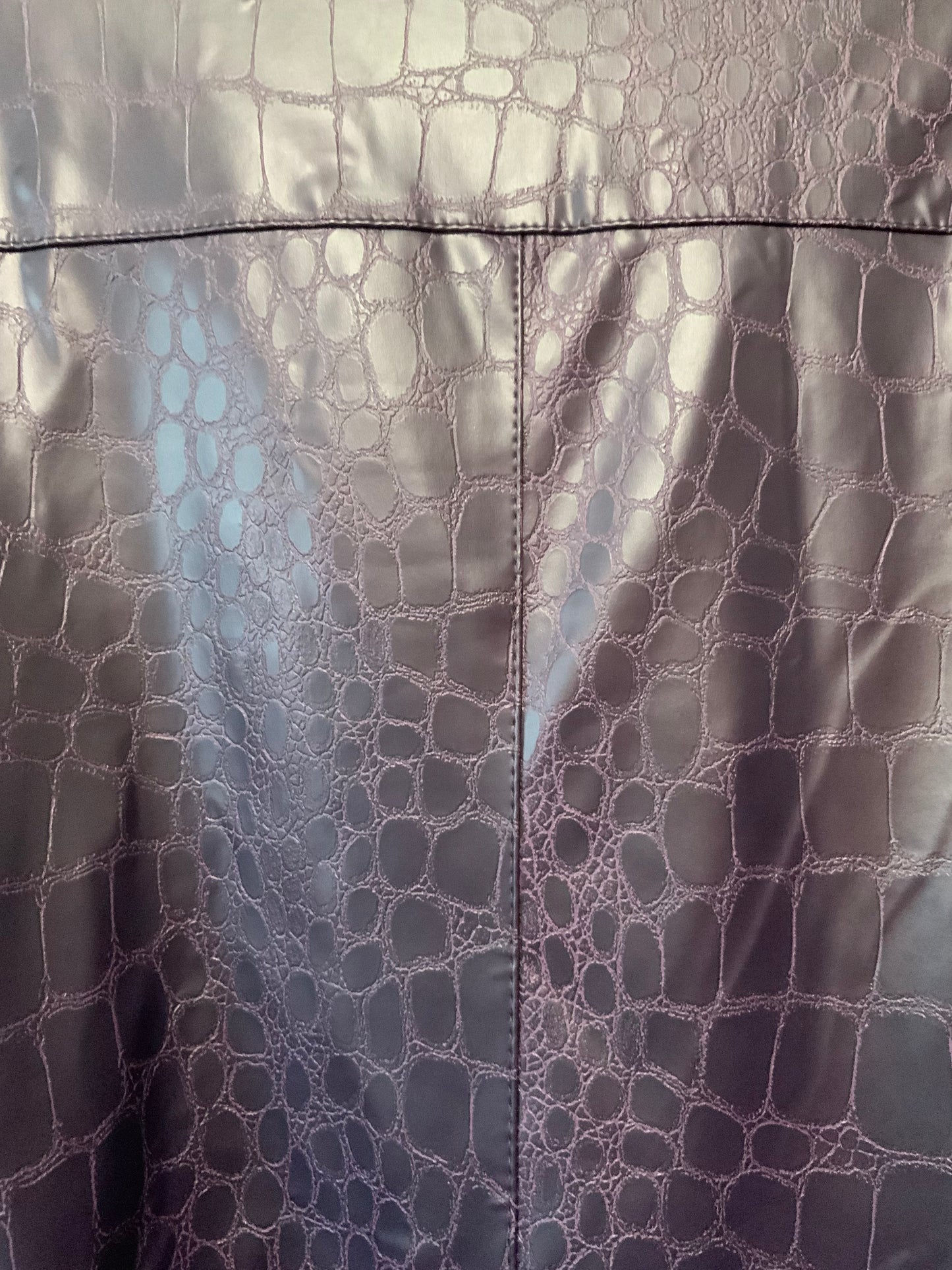 Trench PVC Vintage 1990 Facon croco couleur Aubergine