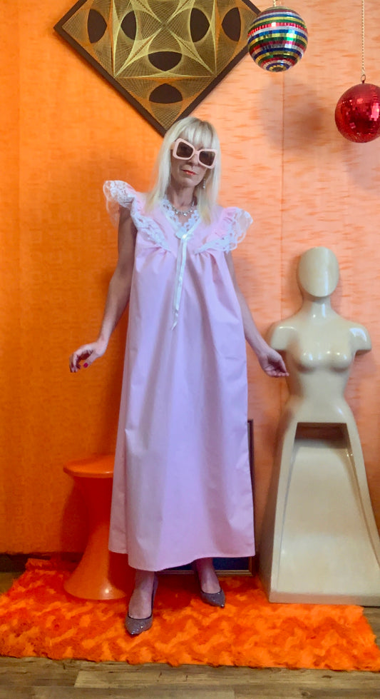 Robe longue dentelle rose Vintage Élégance