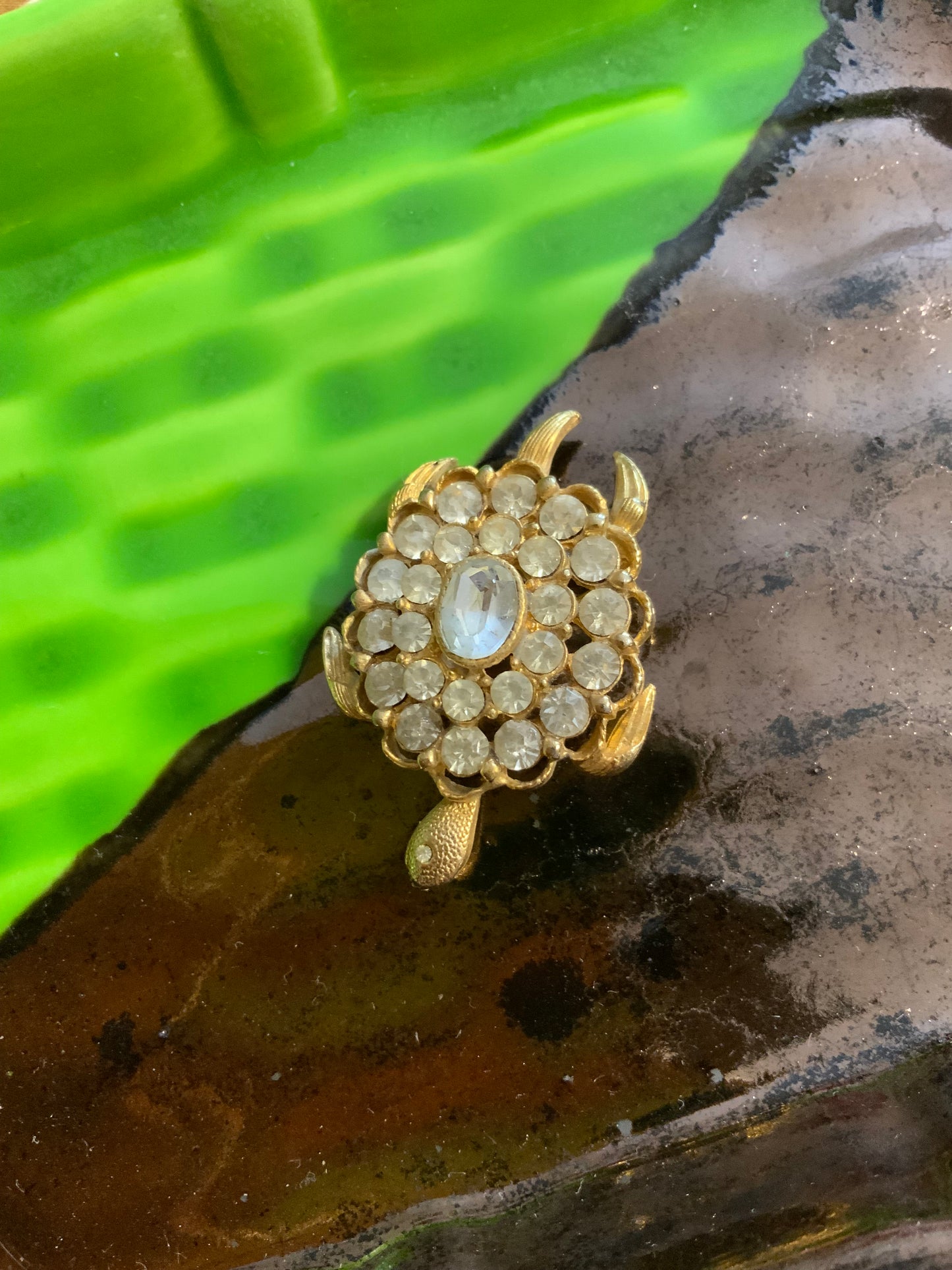Broche ancienne Vintage Tortue avec pierres