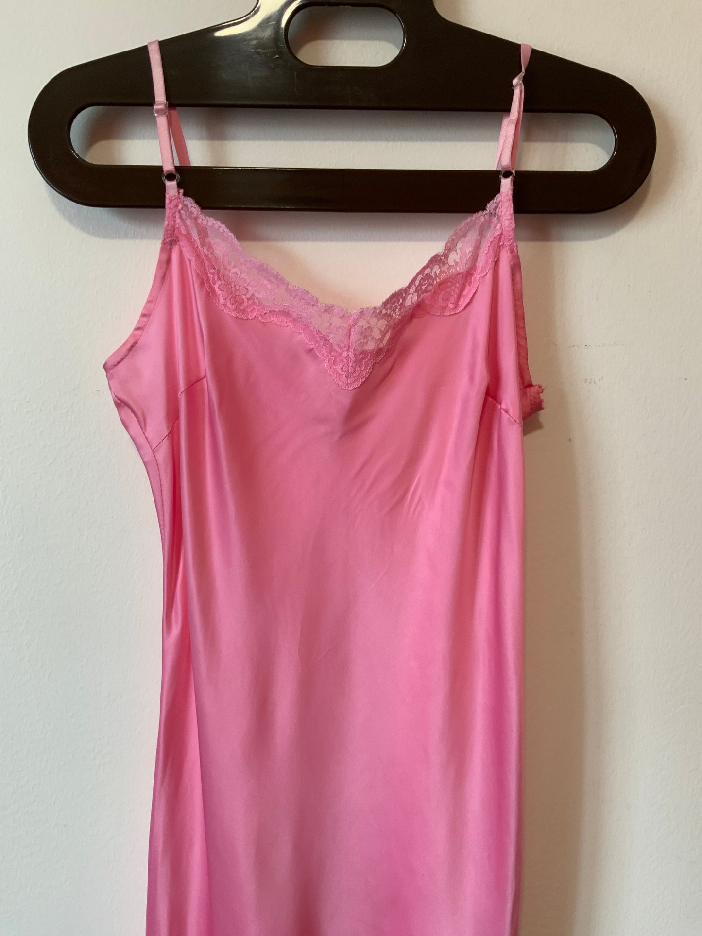 Robe En pure soie Rose Dentelle Sexy Modèle Miss Vintage 1990
