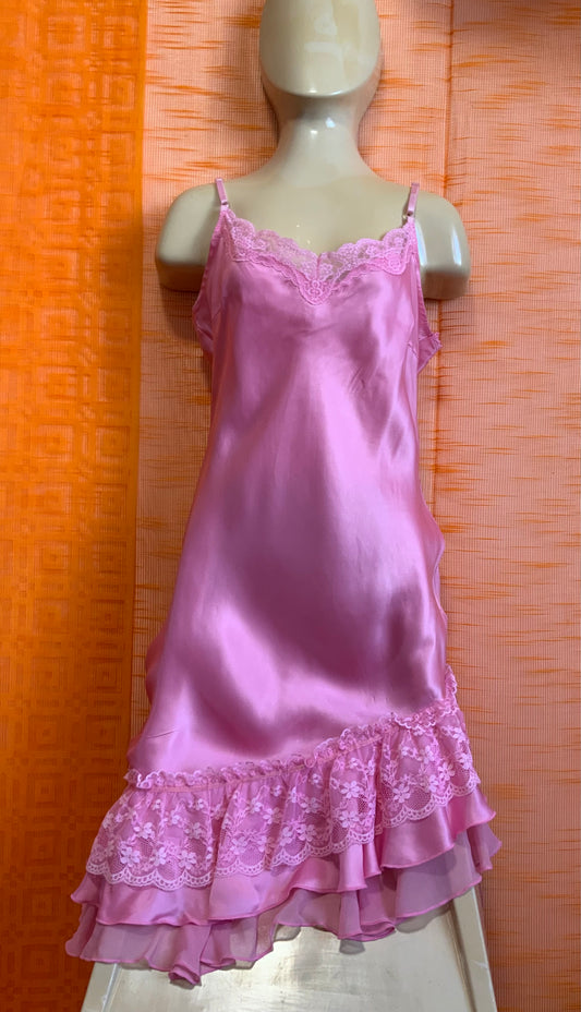 Robe En pure soie Rose Dentelle Sexy Modèle Miss Vintage 1990