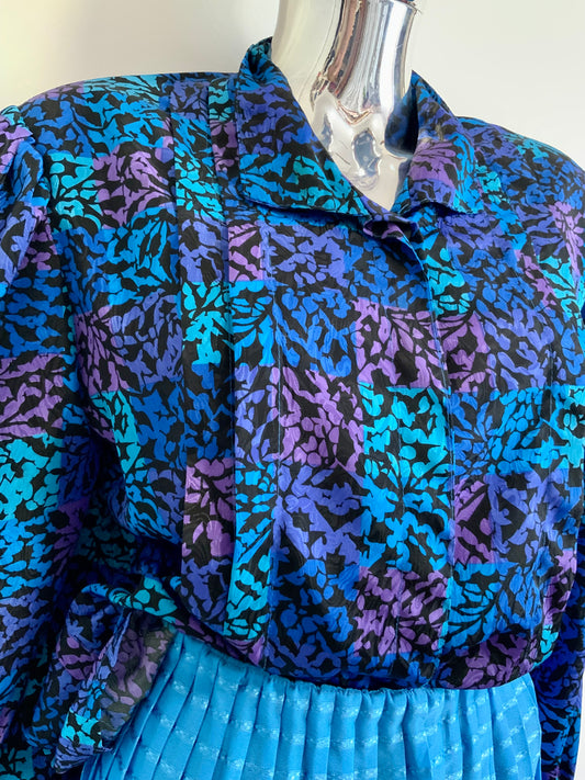 Chemisier Motifs violets bleus Épaulettes Vintage France 1980/90