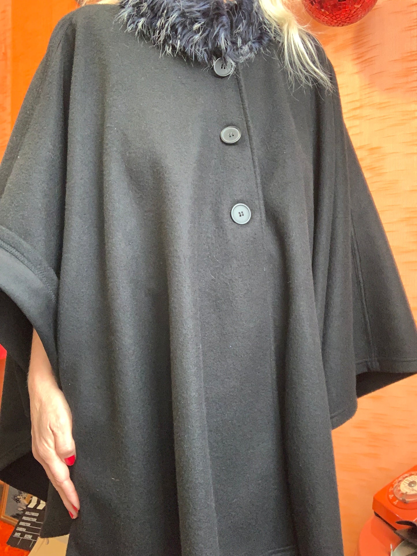 Superbe cape avec col fourrure synthétique Vintage 1980/90
