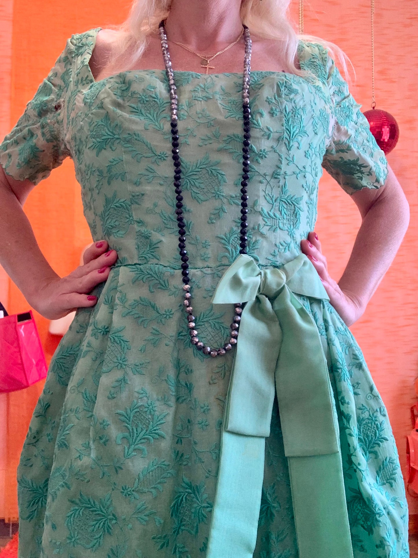 Robe Haute Couture Allemagne Schiesser Pièce de musée environ 1960 Fleurs
