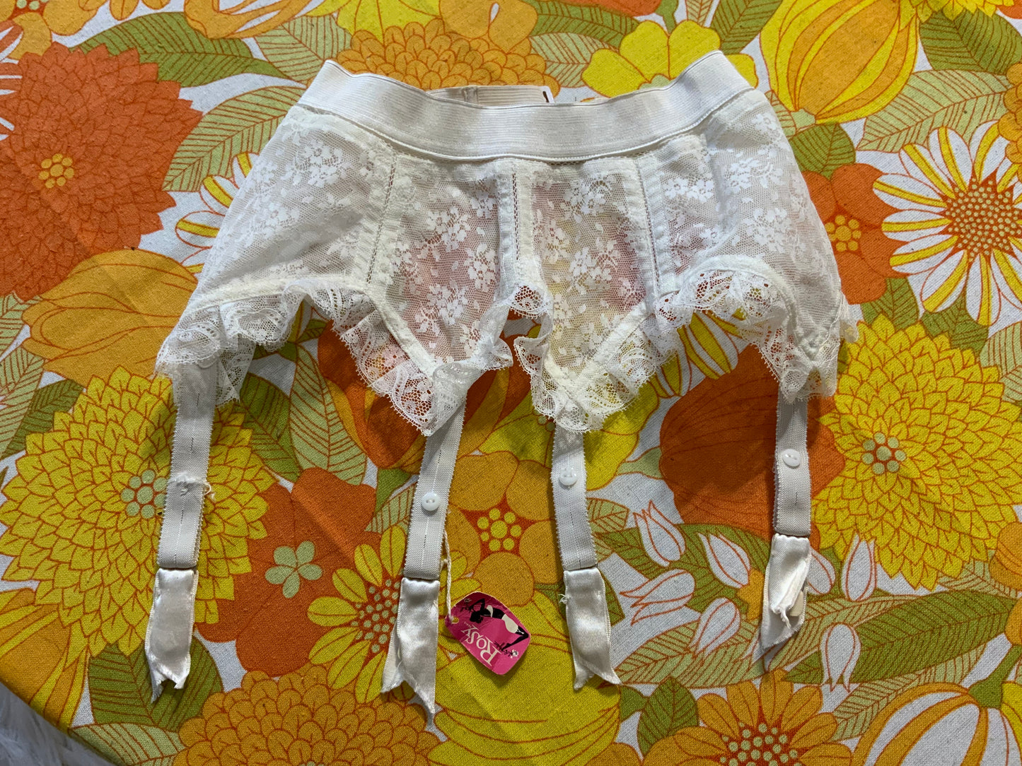 Lingerie porte Jarretelles Dentelle Fleur blanche neuf 1970 Deadstock France
