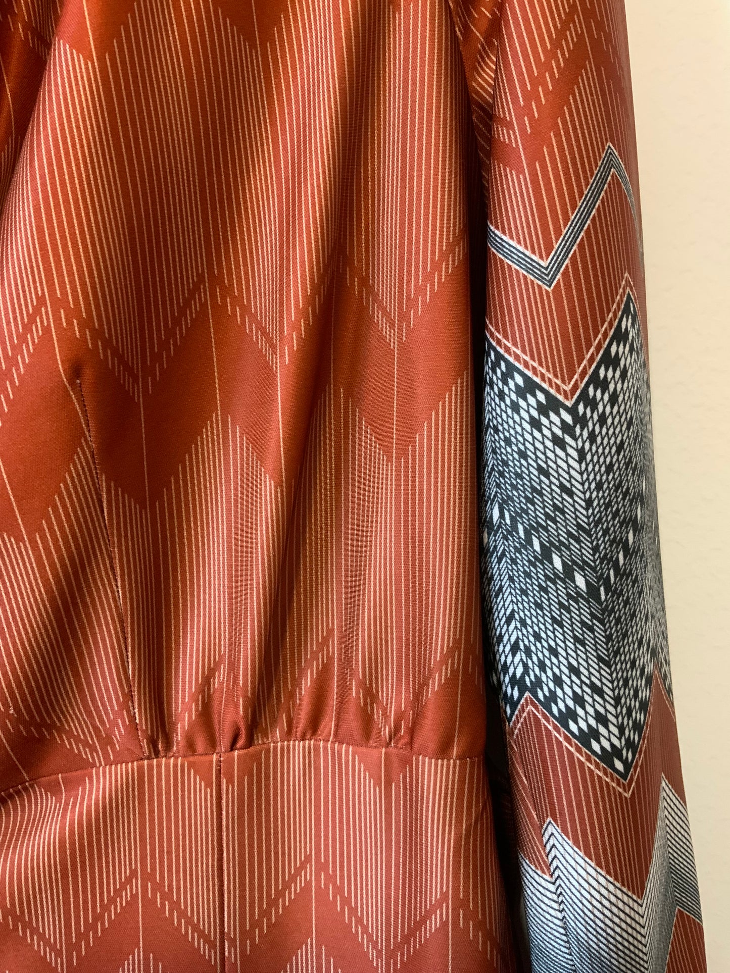 Magnifique robe plissée Création Faite à la main Vintage Ancien Col Lavaliere
