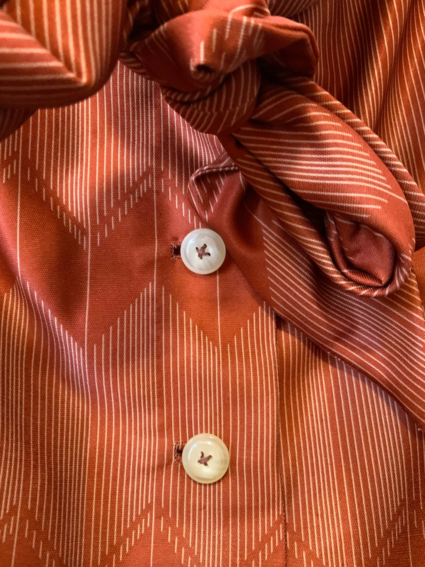 Magnifique robe plissée Création Faite à la main Vintage Ancien Col Lavaliere