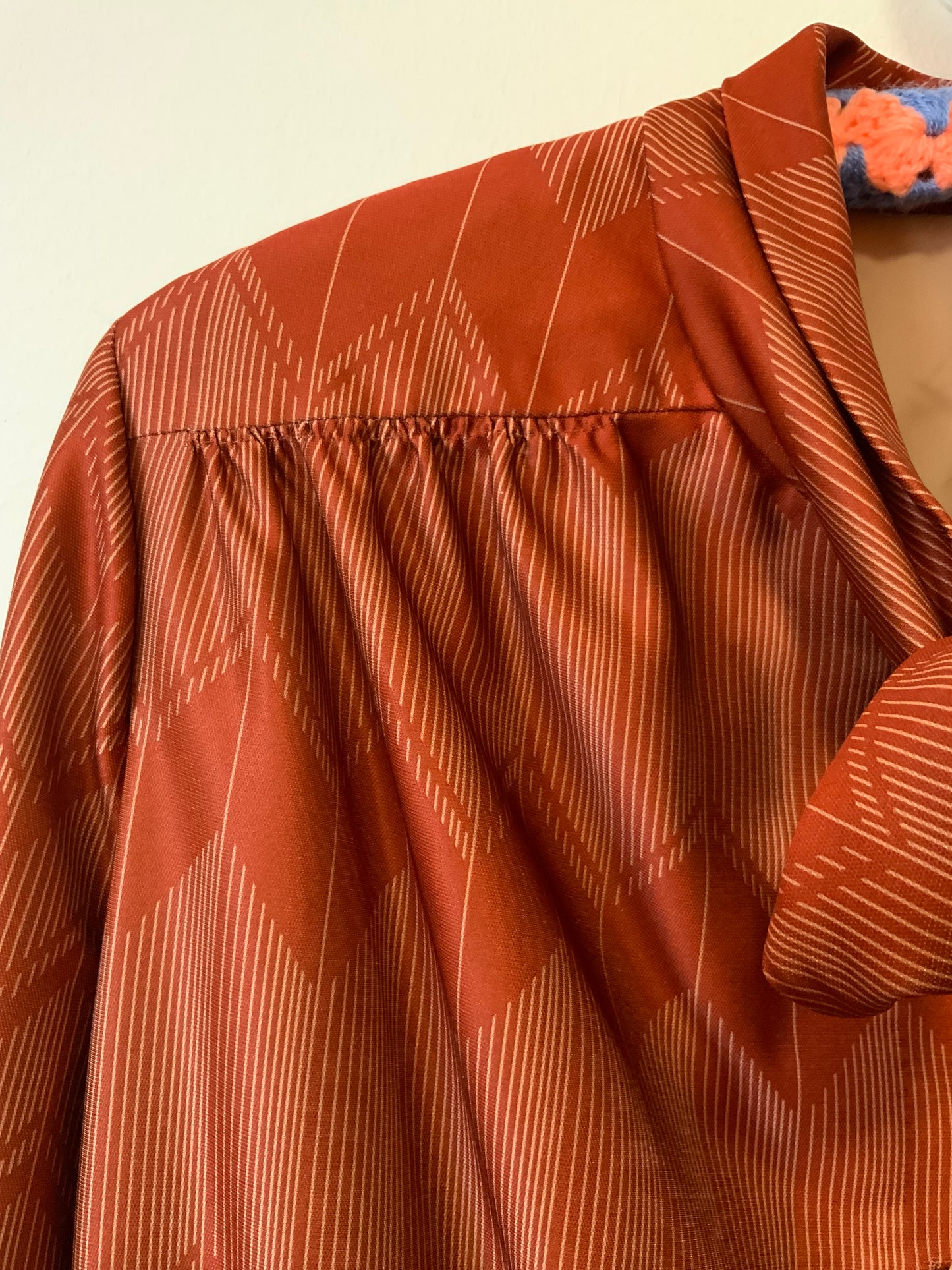 Magnifique robe plissée Création Faite à la main Vintage Ancien Col Lavaliere