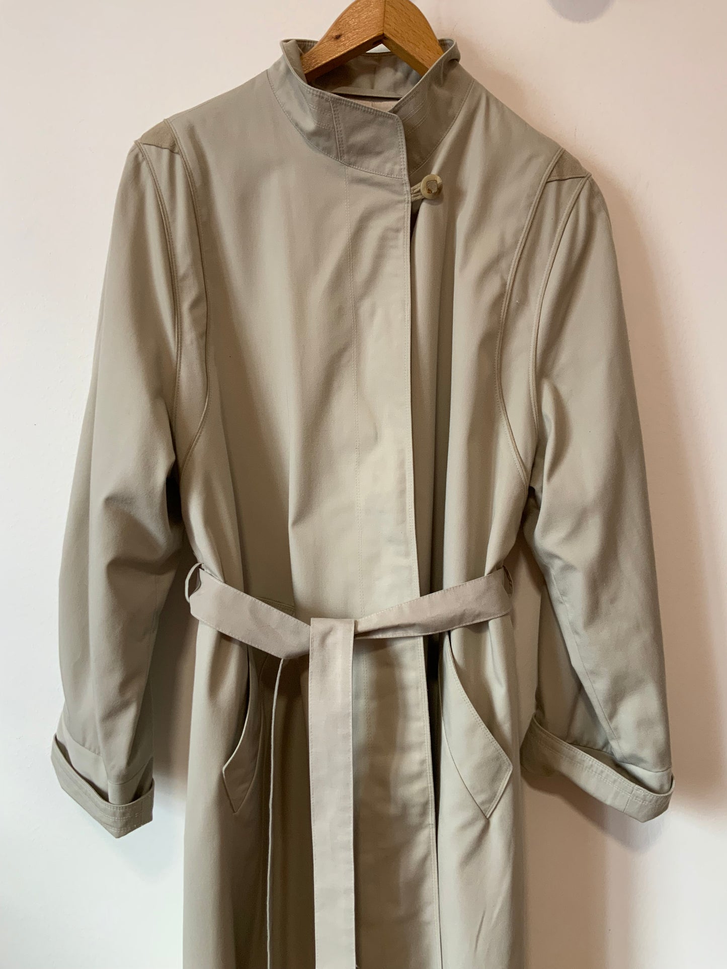 Trench ceinturé 1980/1990 Vintage Chic empiècements daim