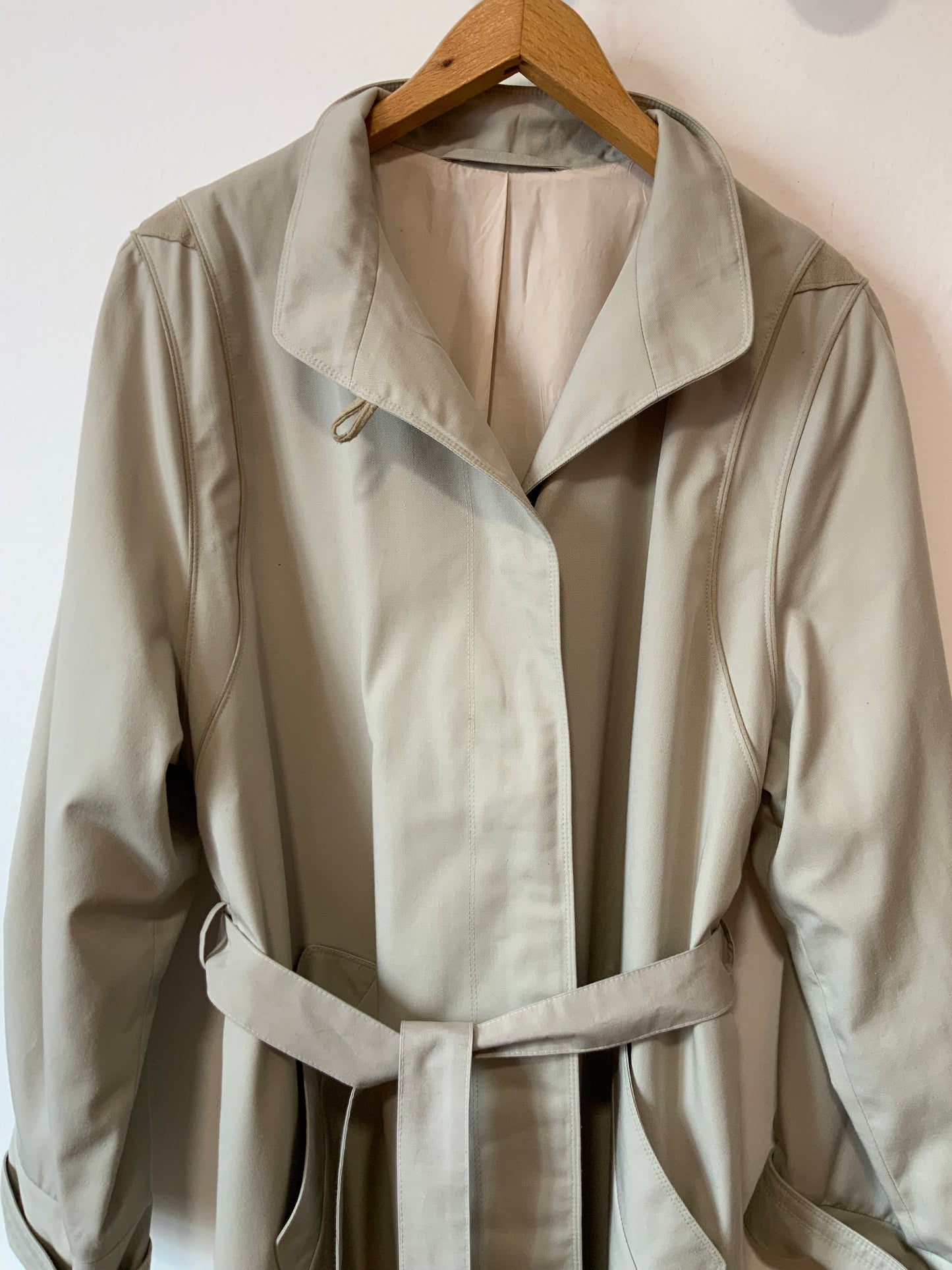 Trench ceinturé 1980/1990 Vintage Chic empiècements daim