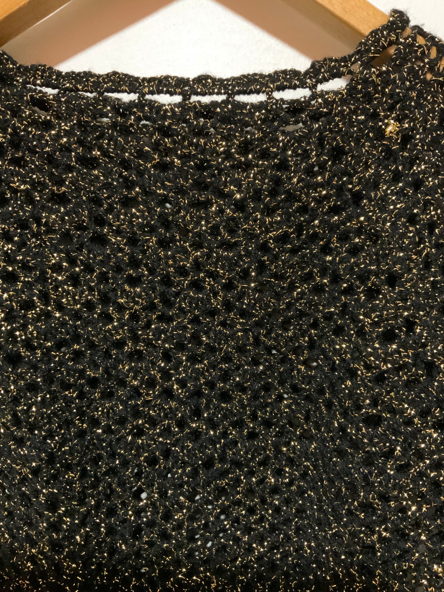 Pull Ajouré tricot crochet Noir Doré Vintage 1980