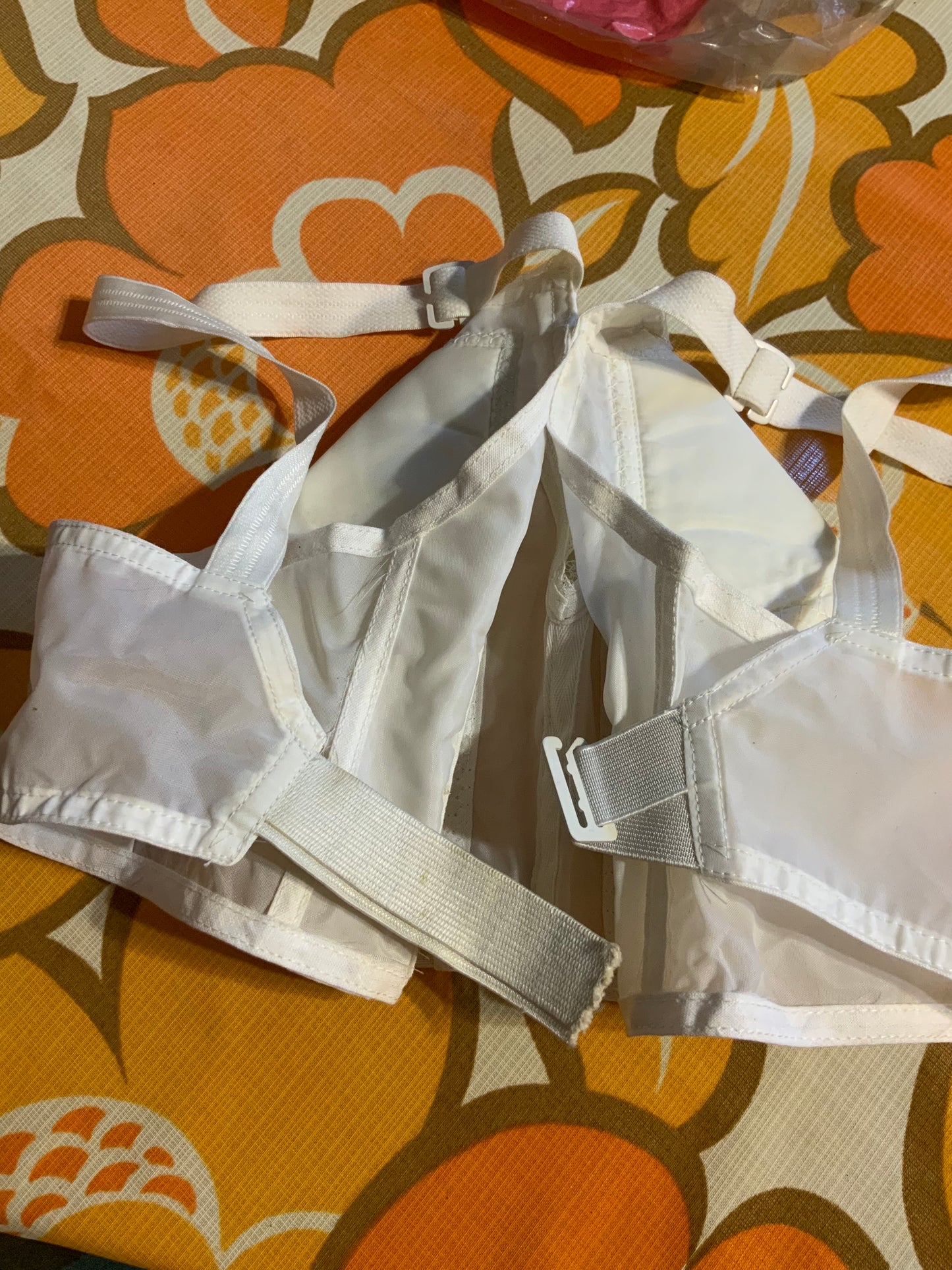 Soutien Gorge 1960 Poitrine coques pointues Neuf Triumph France
