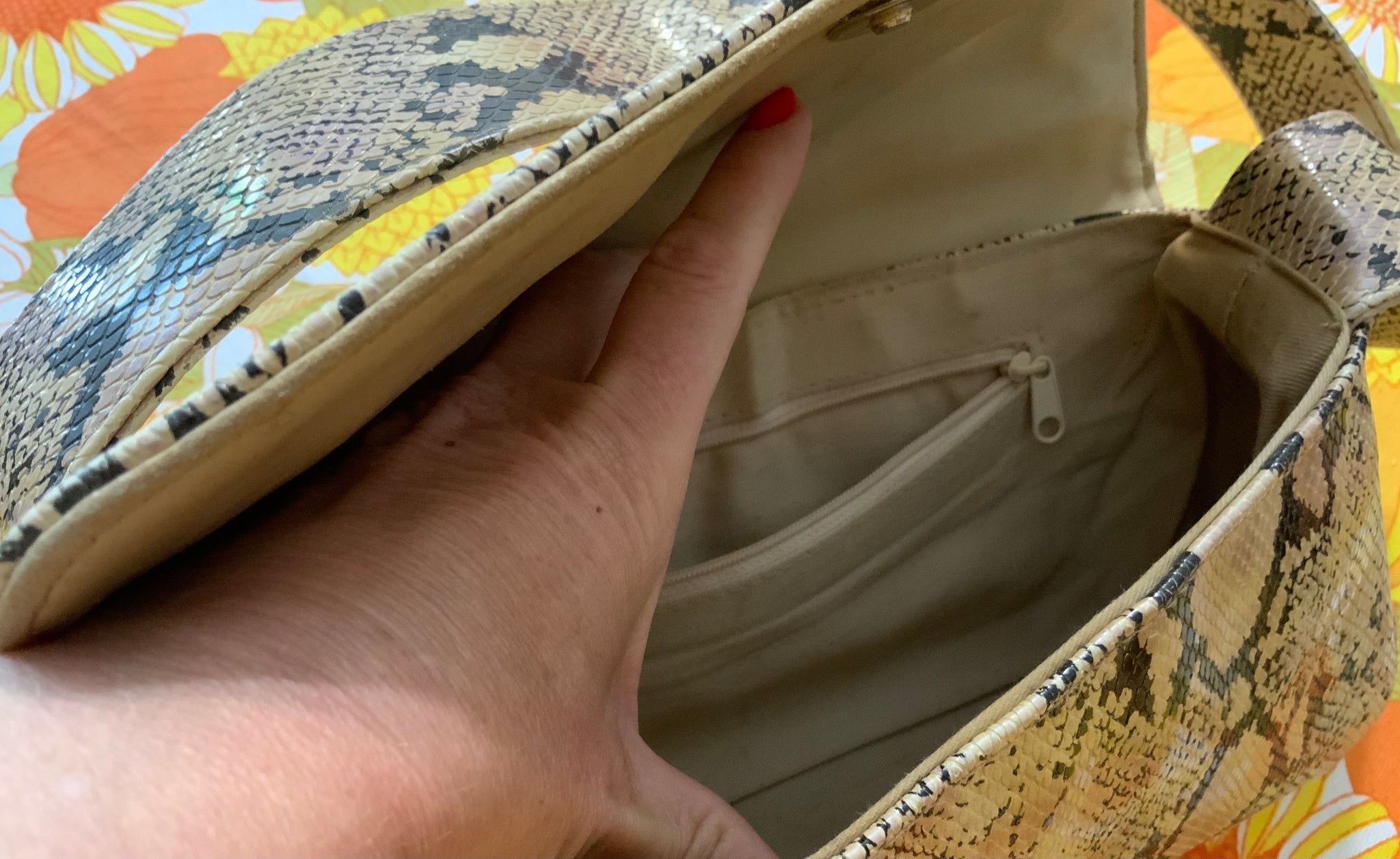 Sac à main cuir motifs python Vintage 1990 – Angèle Vintage