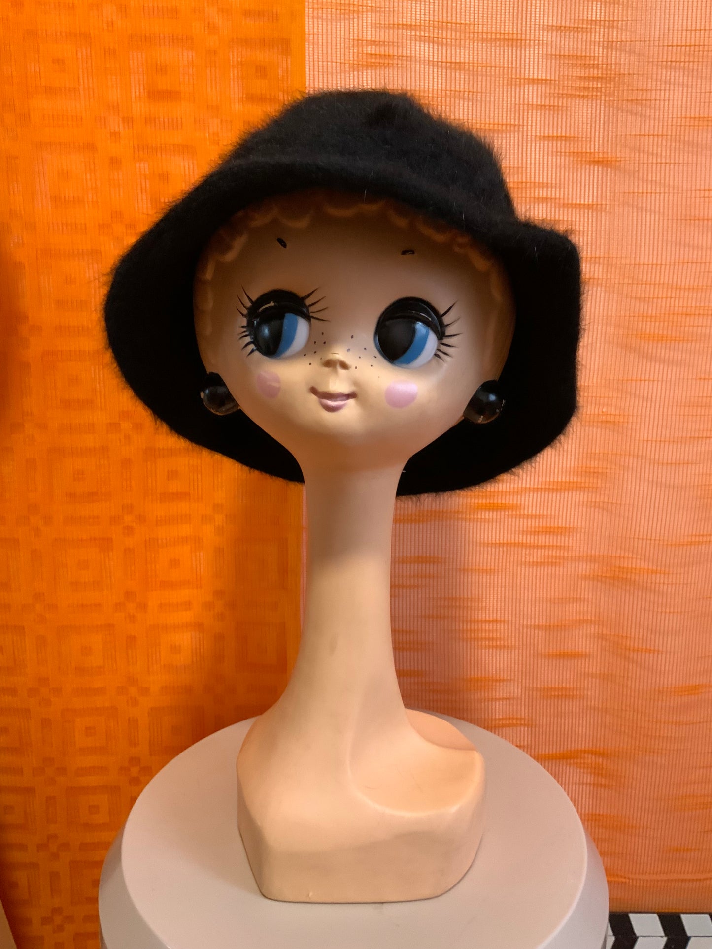 Chapeau cloche / Bob laine angora noire Vintage France