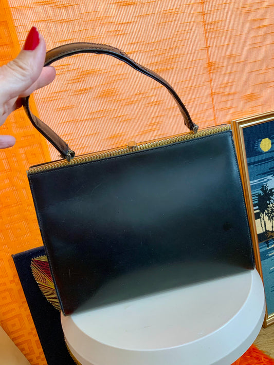 Superbe sac à main Cuit noir métal doré Vintage 1960