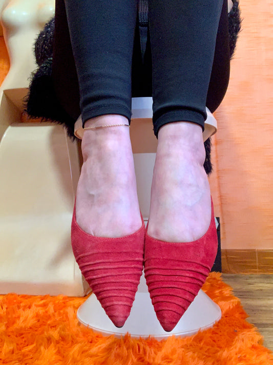 Chaussures daim rouge Paris Vintage 1990