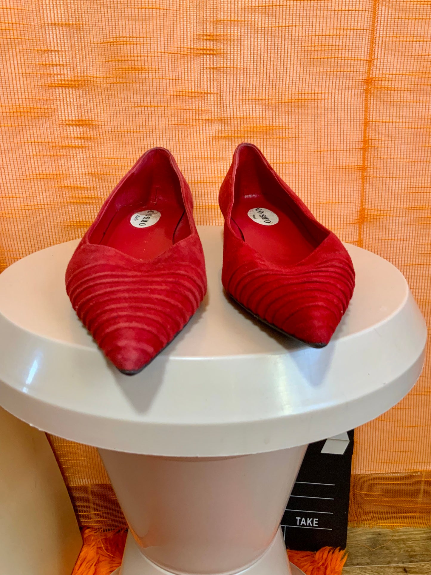 Chaussures daim rouge Paris Vintage 1990